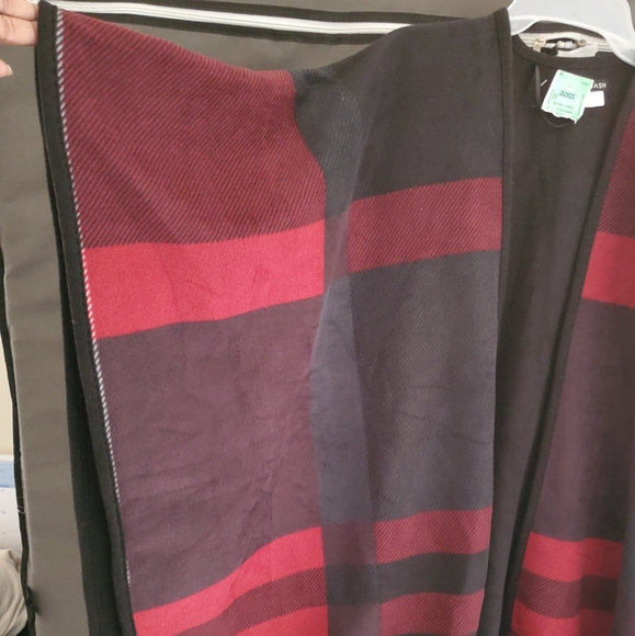 Dot Dash Warm Any Size Soft Cardigan Sweater - Picture 3 of 7